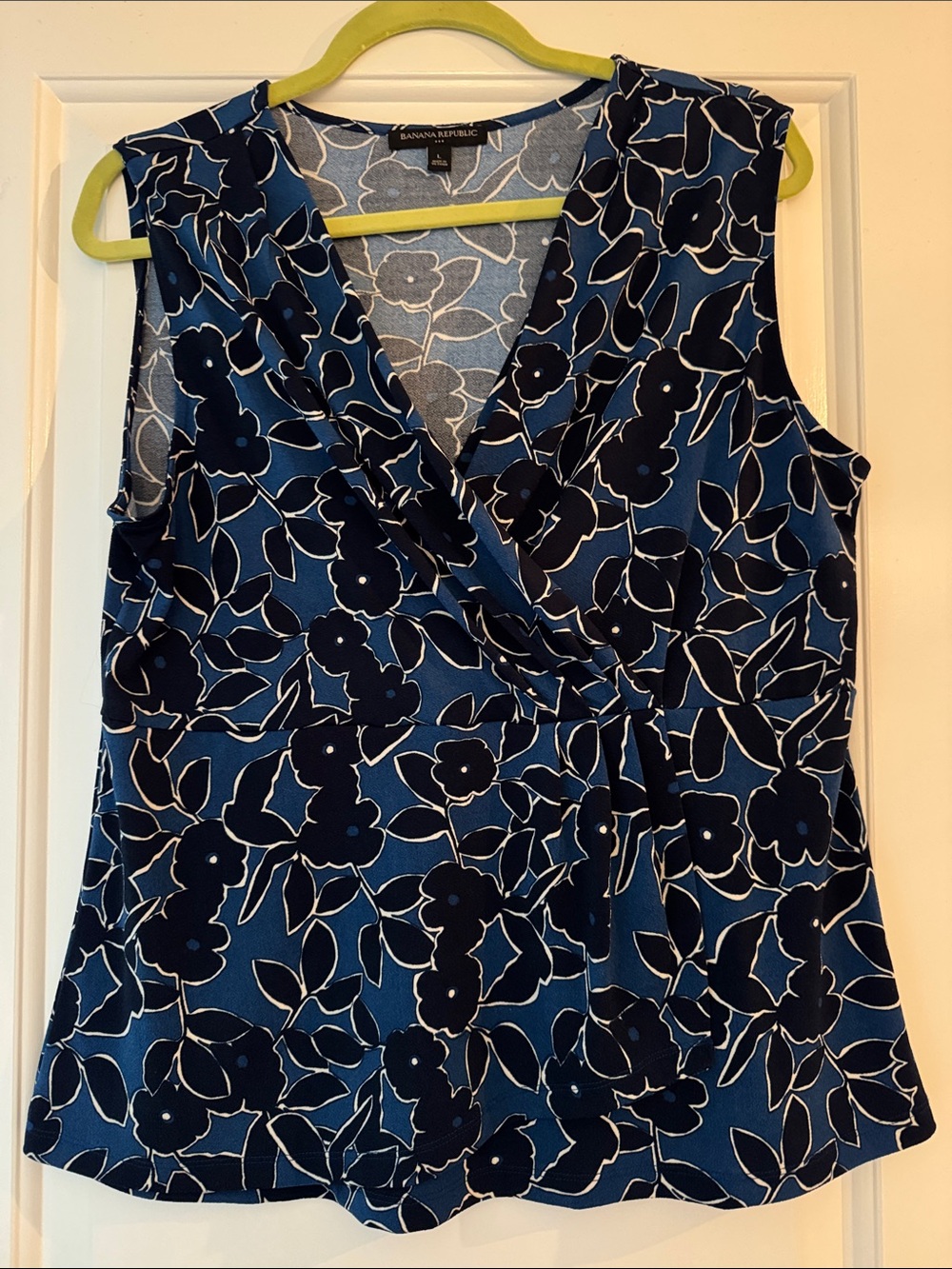 Banana Republic Factory Navy Blue Floral Sleeveless Wrap Top
